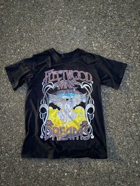 'Dreams' Graphic Tee - Black